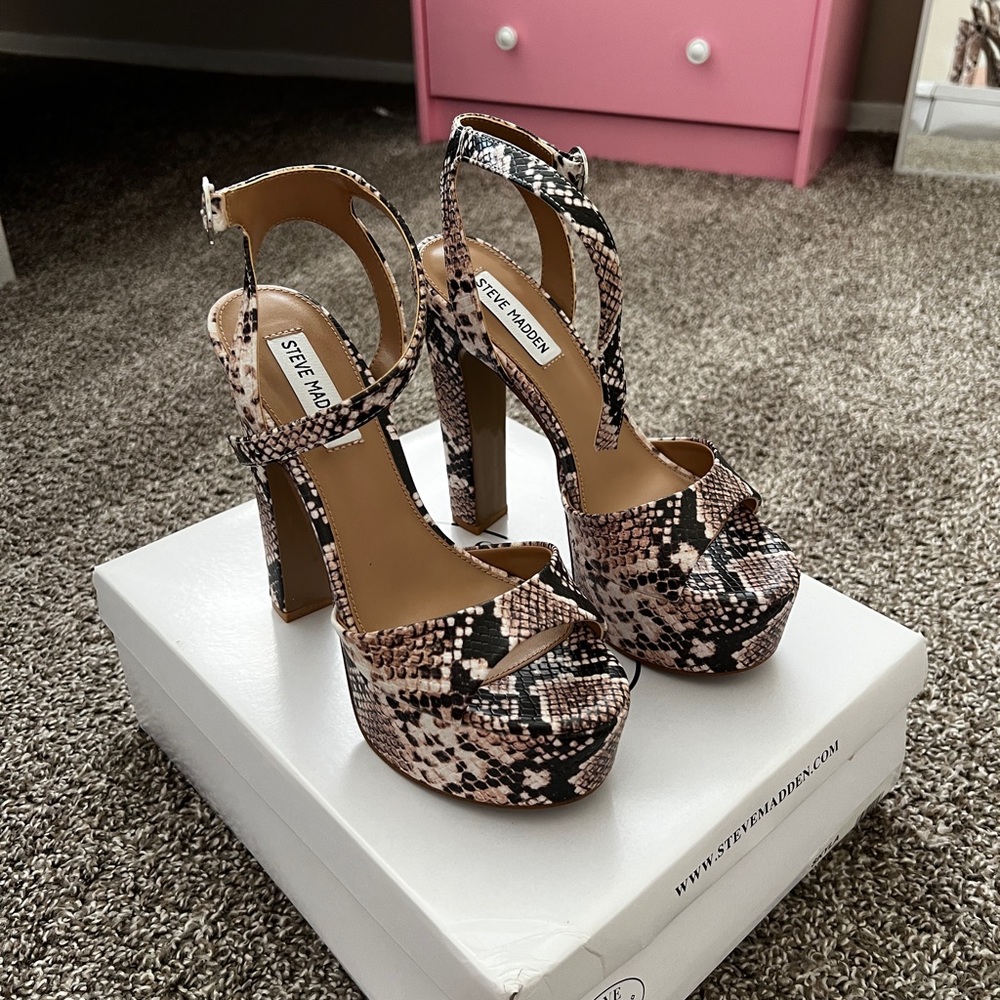 Skyla Snake Steve Madden